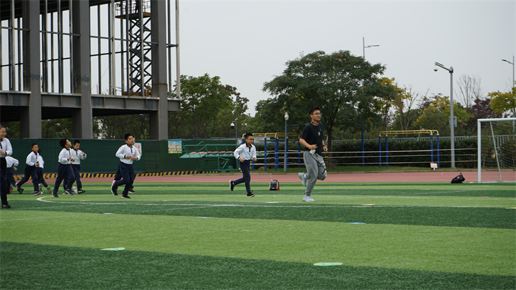 实验小学刘思哲.jpg